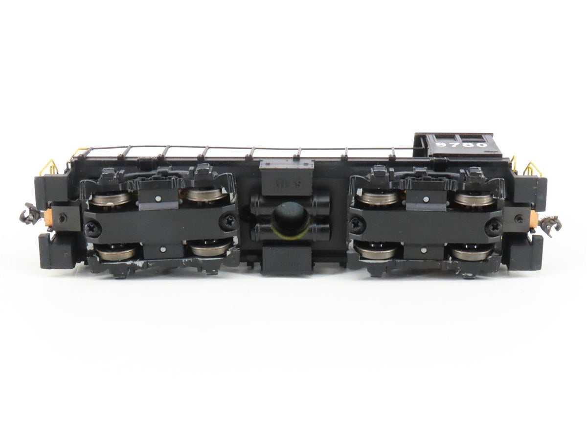 HO Scale Atlas PC Penn Central S-3 Diesel Locomotive #9780 CUSTOM