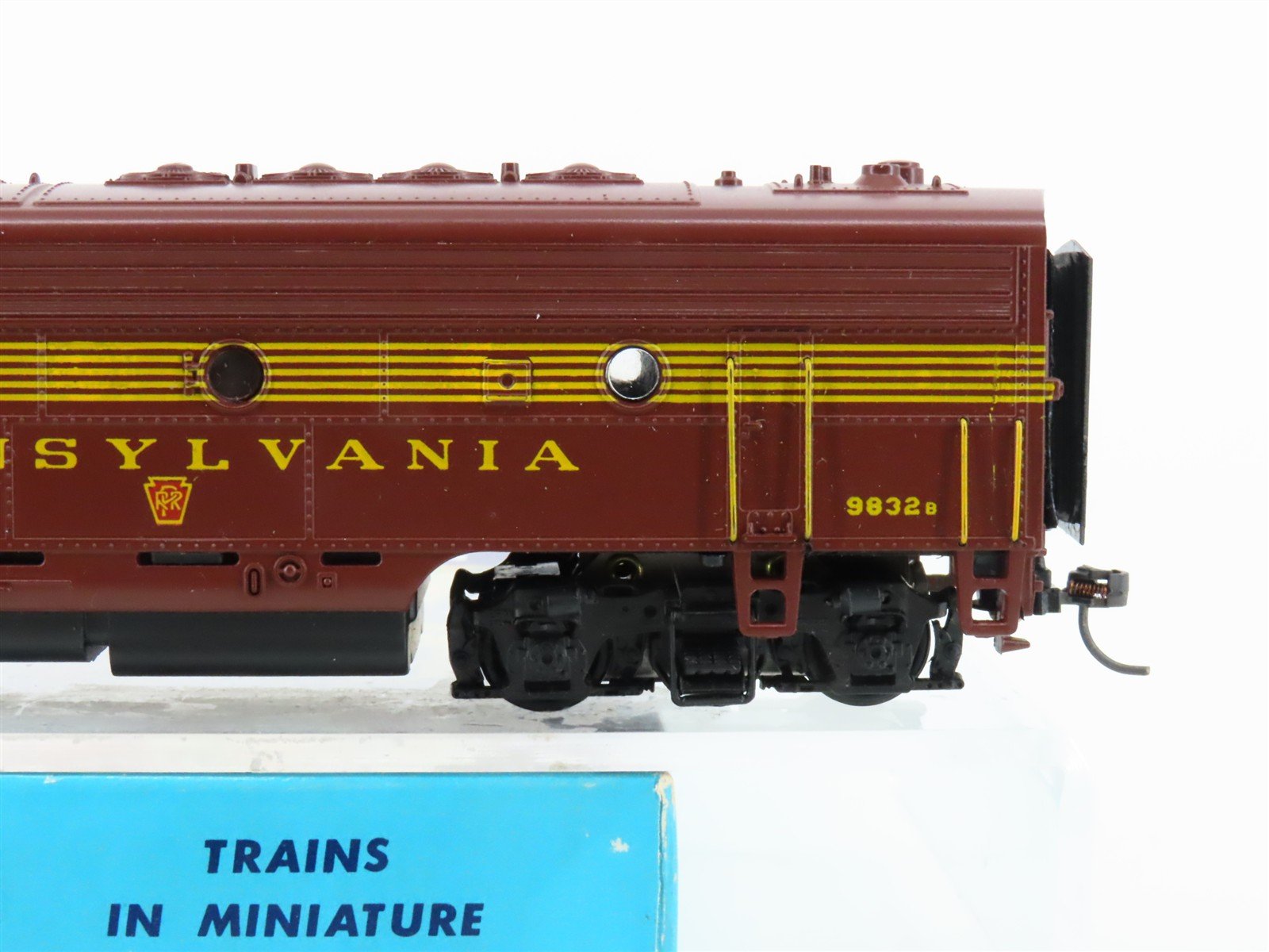 HO Scale Athearn PRR Pennsylvania F7B Diesel Loco #9832B UNPOWERED/Customized