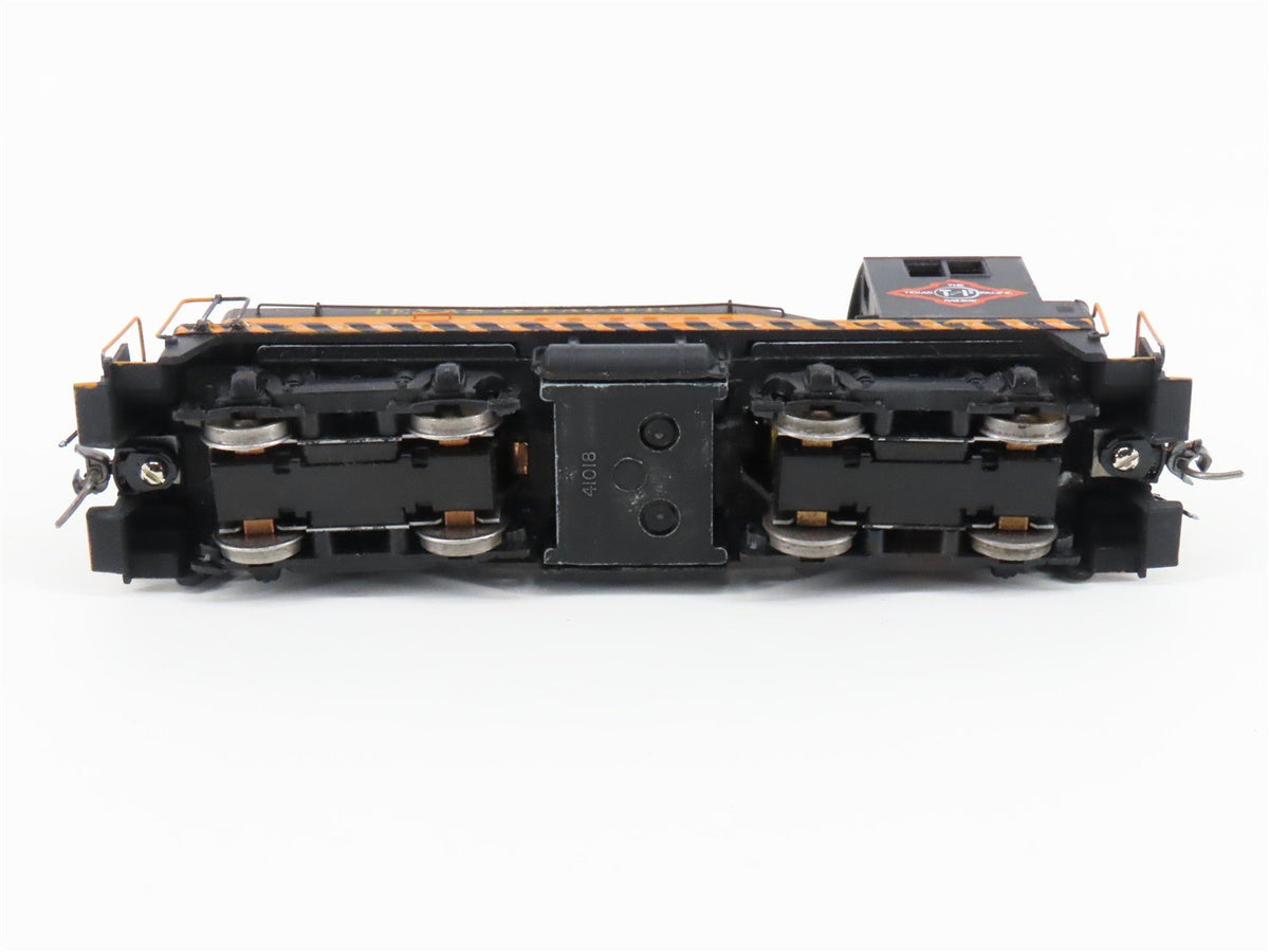 HO Scale Athearn T&amp;P Texas &amp; Pacific SW1500 Diesel Locomotive #1034 CUSTOM