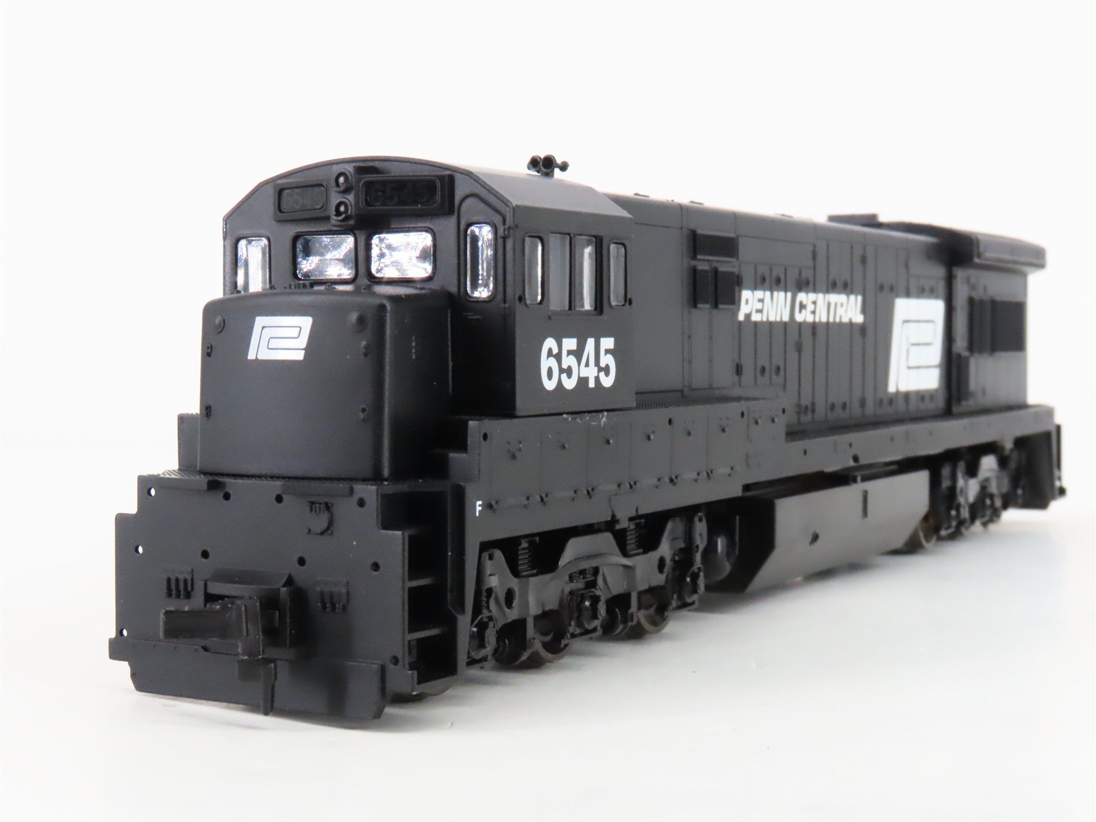 HO Scale Atlas PC Penn Central U33C Diesel Locomotive #6545