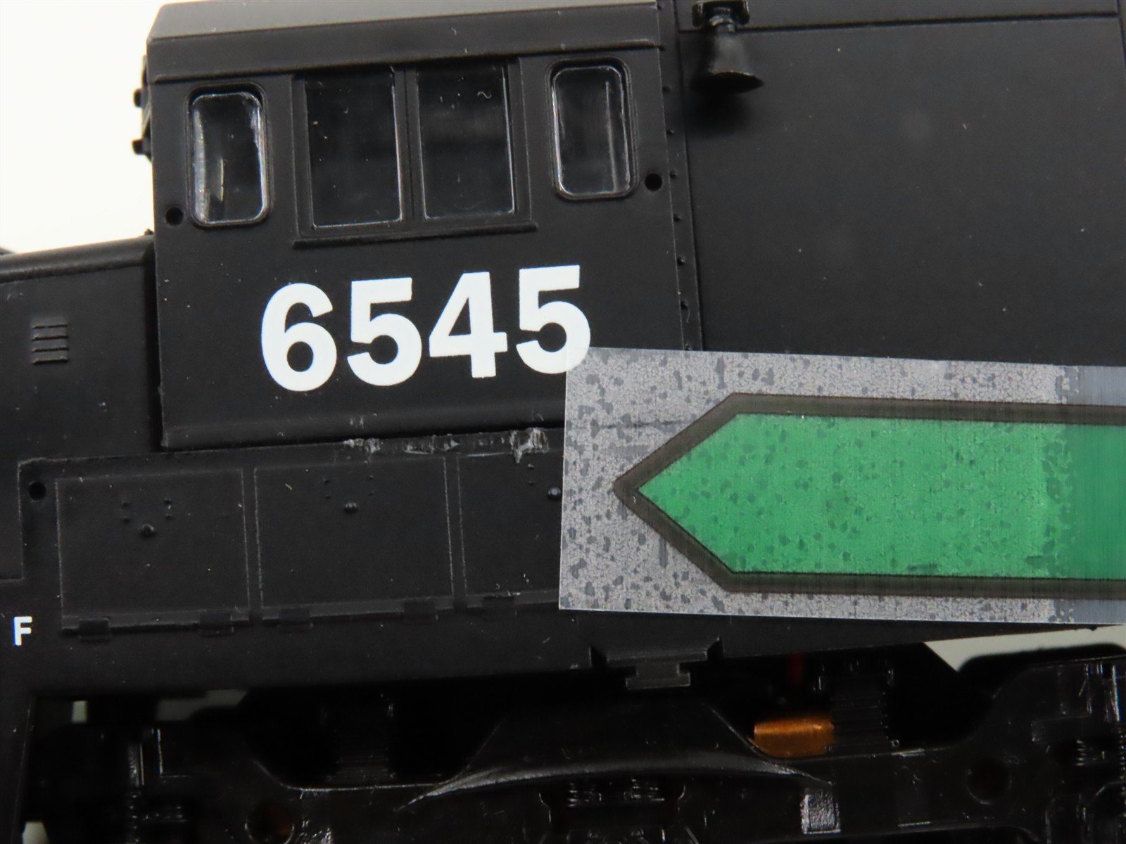 HO Scale Atlas PC Penn Central U33C Diesel Locomotive #6545