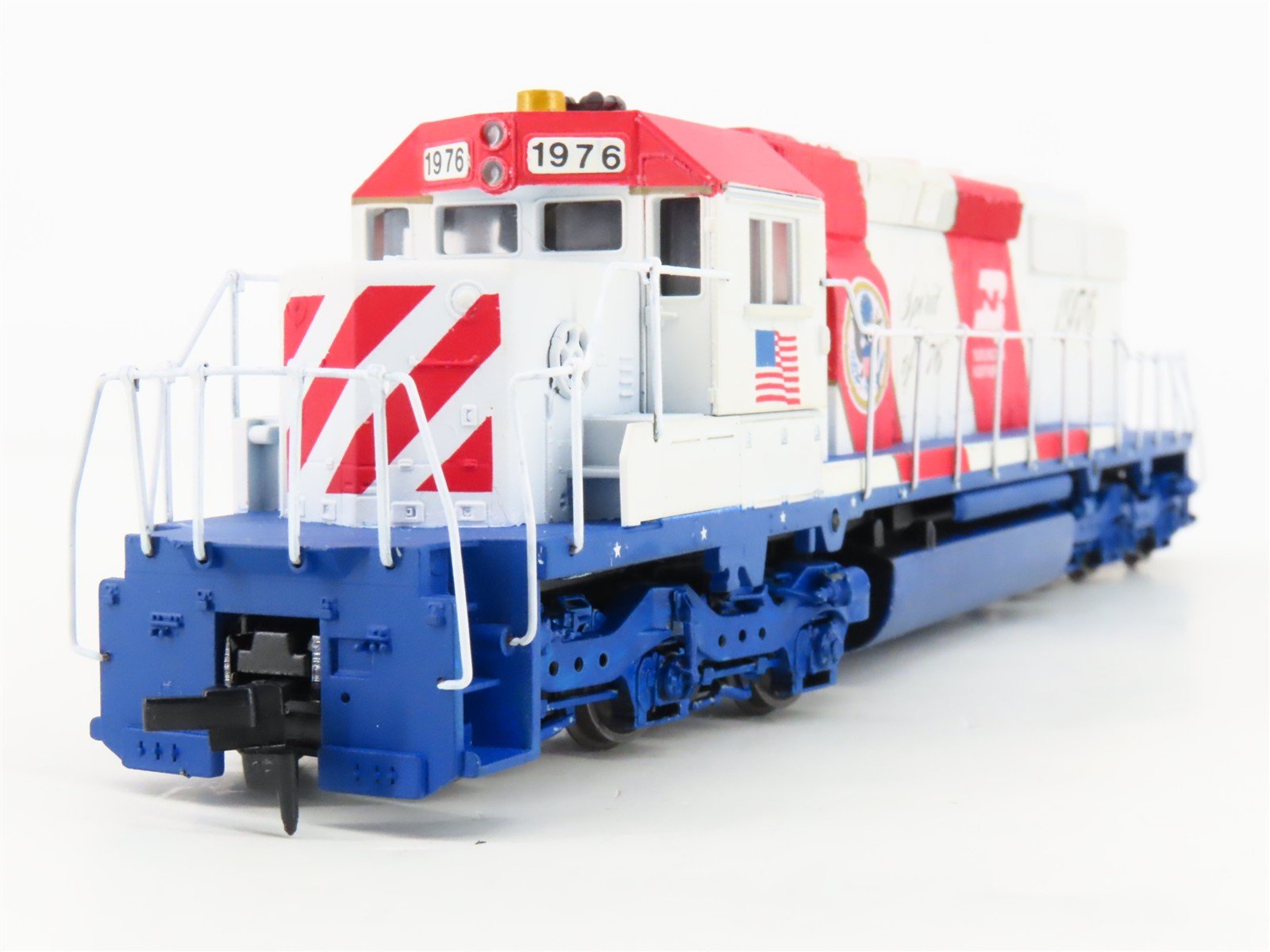 HO Scale Athearn BN Burlington Northern Bicentennial SD40-2 Diesel Loco #1976