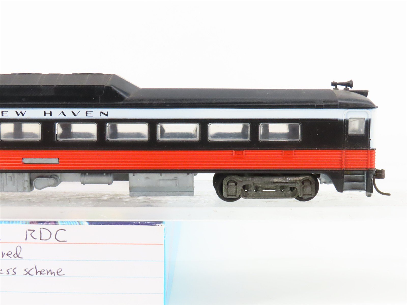 HO Scale Athearn NH New Haven RDC-3 Diesel Locomotive UNPOWERED
