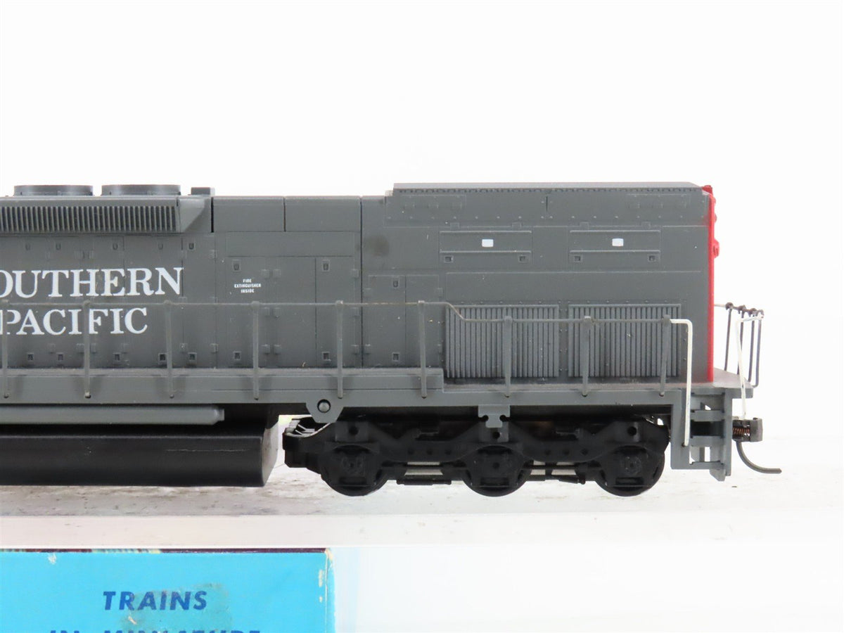 HO Scale Athearn SP Southern Pacific Bloody Nose SD40T-2 Diesel #8326 Unpowered