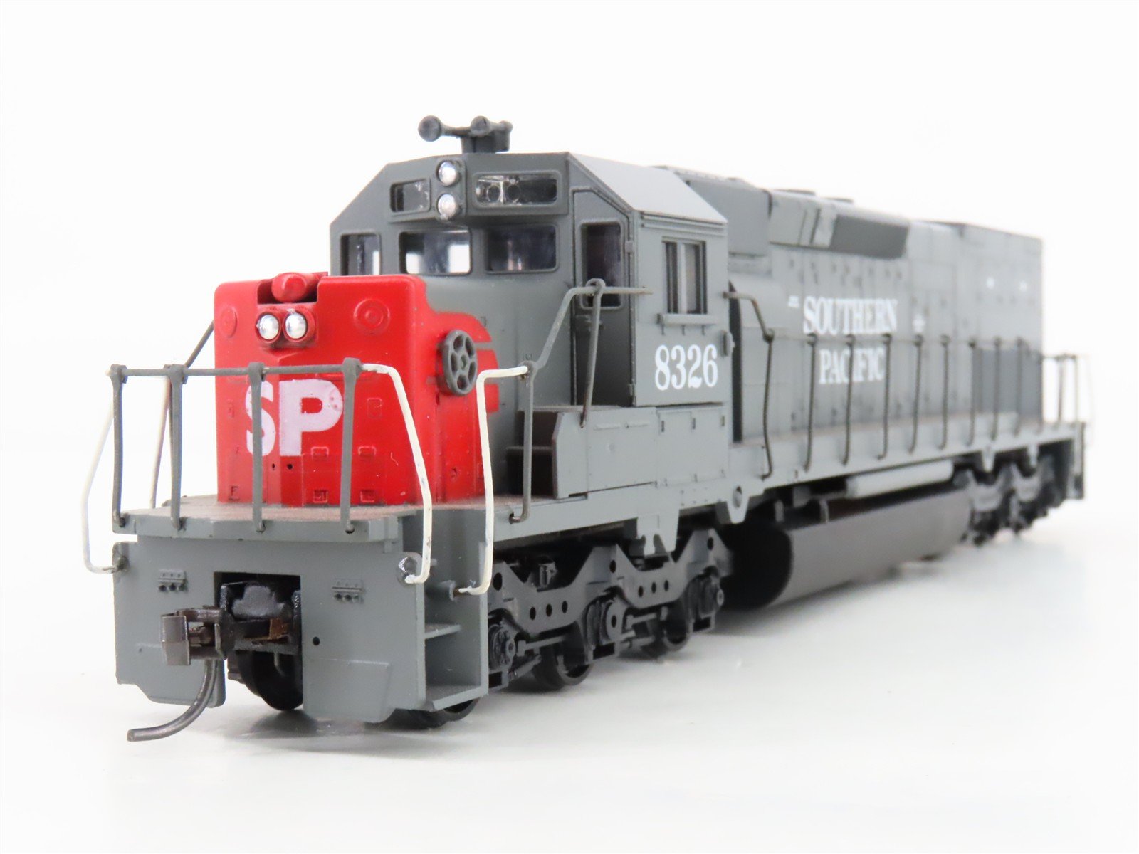 HO Scale Athearn SP Southern Pacific Bloody Nose SD40T-2 Diesel #8326 Unpowered