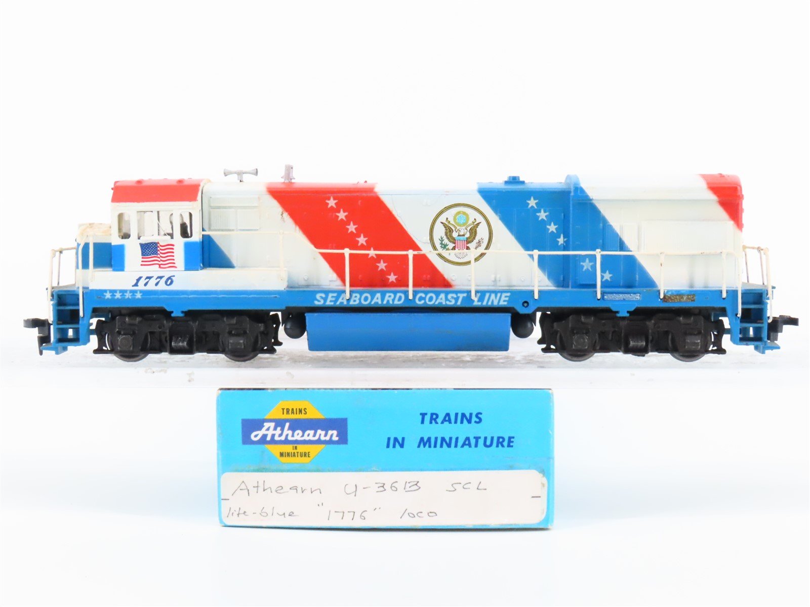 HO Scale Athearn SCL Seaboard Coast Line Bicentennial U36B Diesel Loco #1776