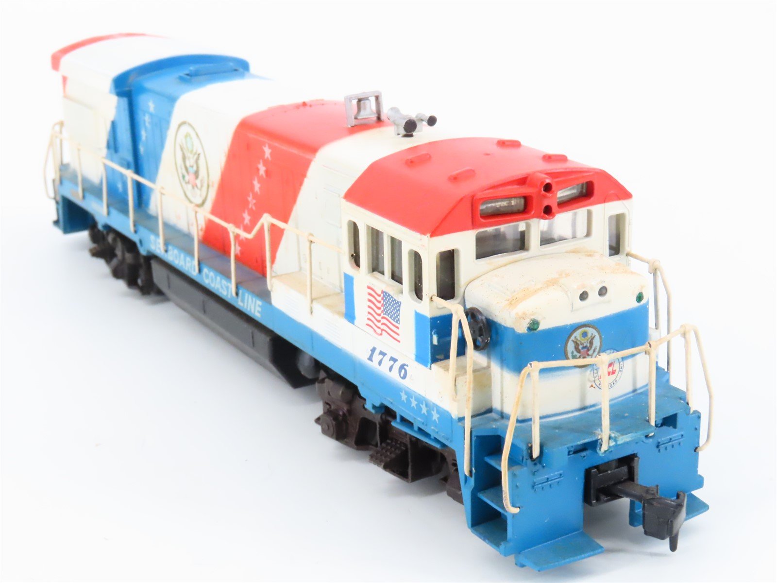 HO Scale Athearn SCL Seaboard Coast Line Bicentennial U36B Diesel Loco #1776