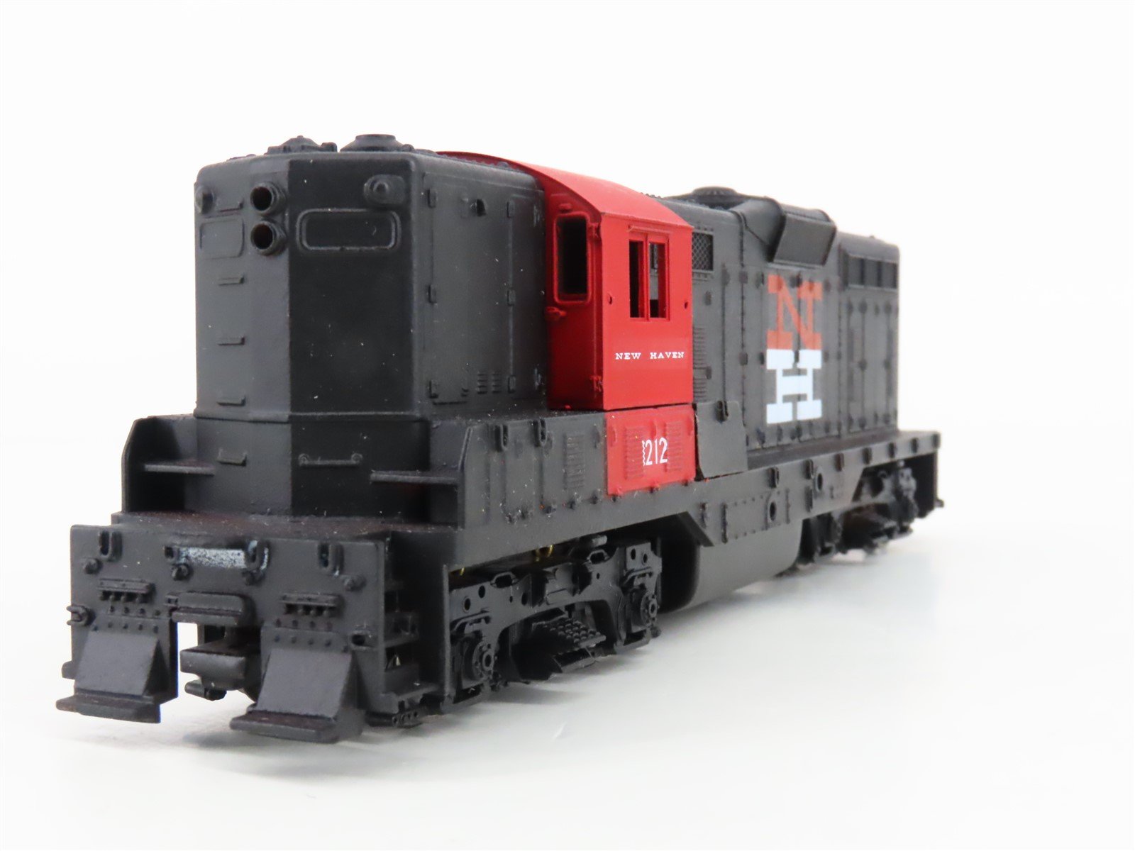 HO Scale Athearn NH New Haven GP9 Diesel Locomotive #1212 CUSTOM