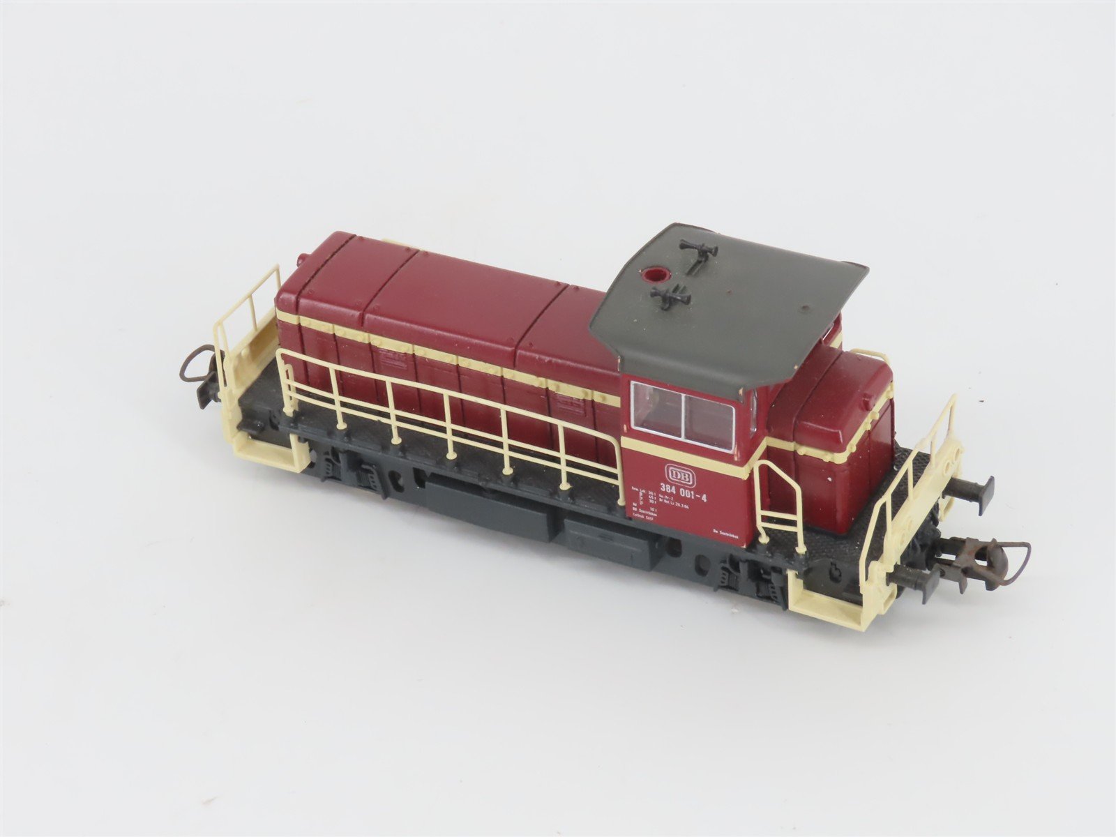 HO Scale Roco 41046 DB Deutsche Bahn Class 384 Diesel Loco w/3 Cars & Track
