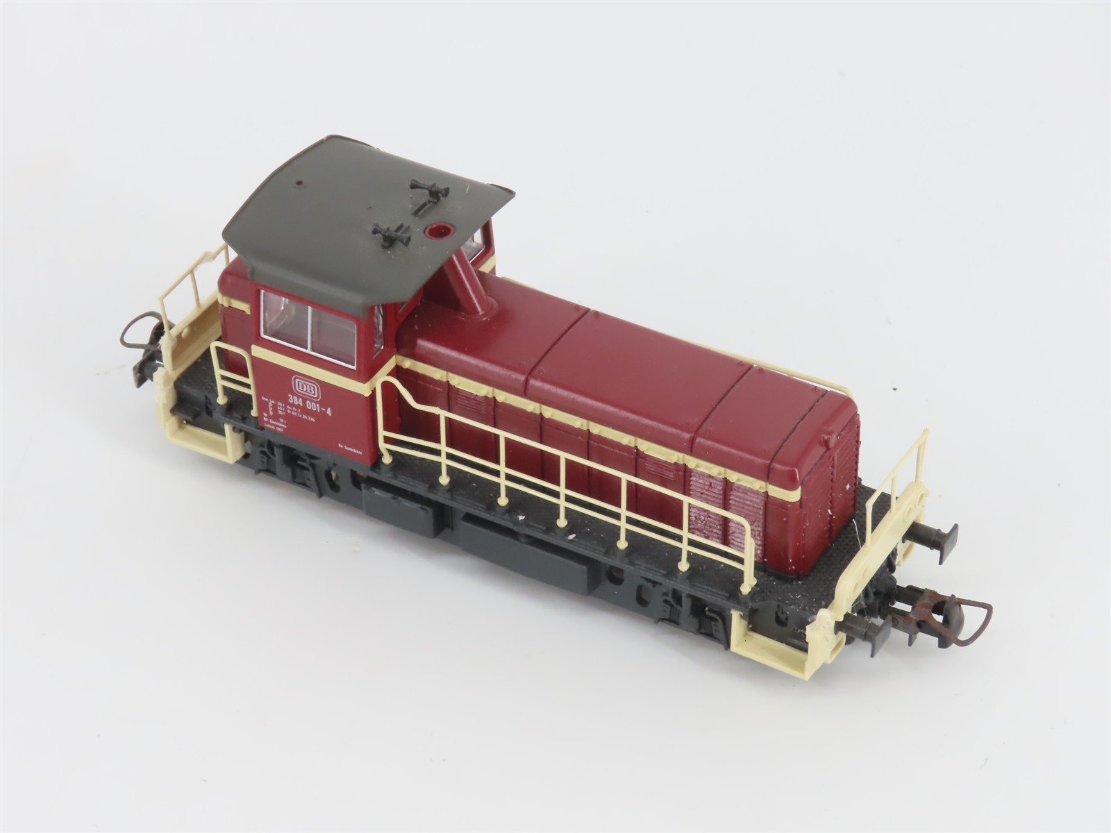 HO Scale Roco 41046 DB Deutsche Bahn Class 384 Diesel Loco w/3 Cars & Track