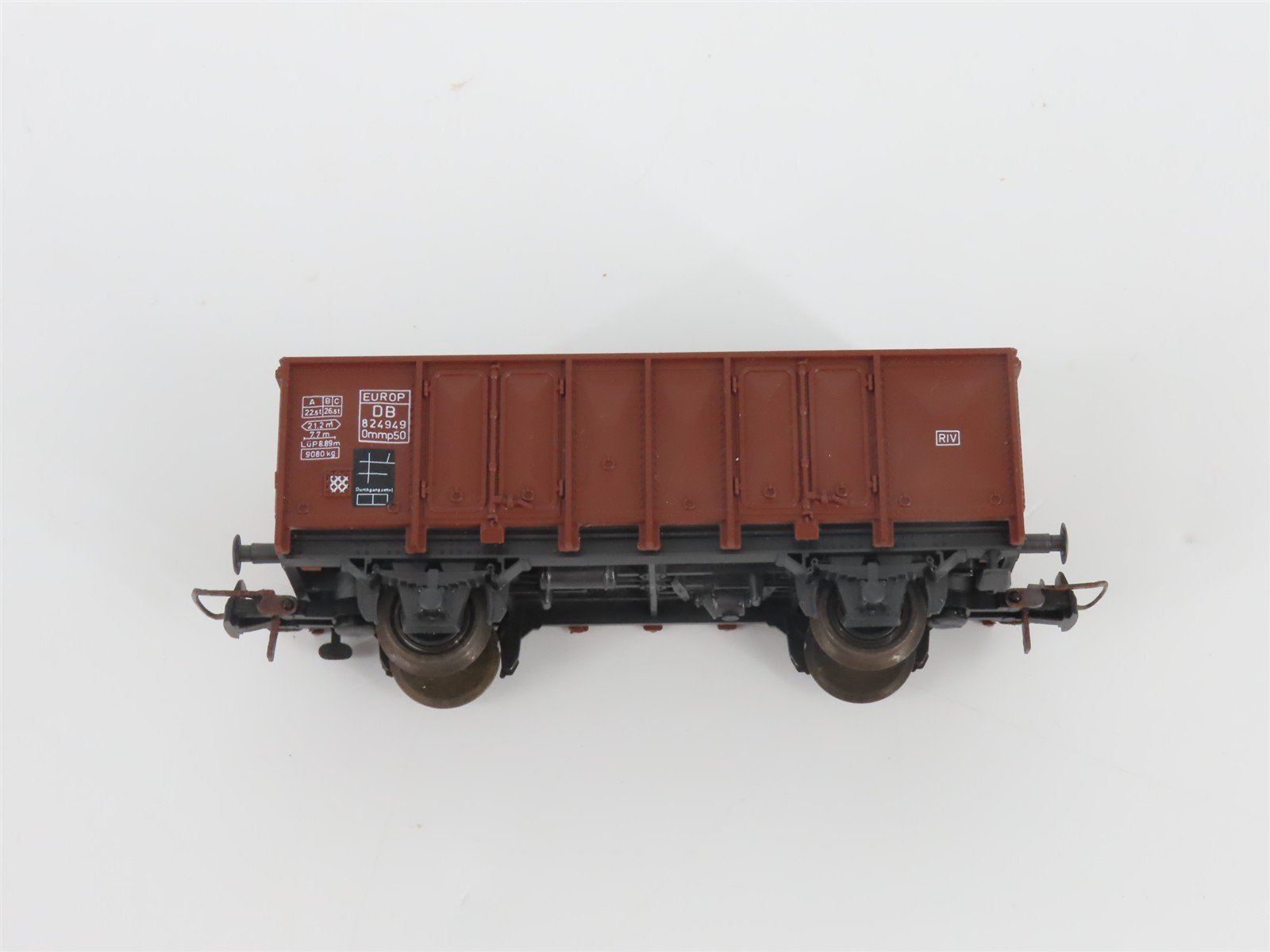 HO Scale Roco 41046 DB Deutsche Bahn Class 384 Diesel Loco w/3 Cars & Track