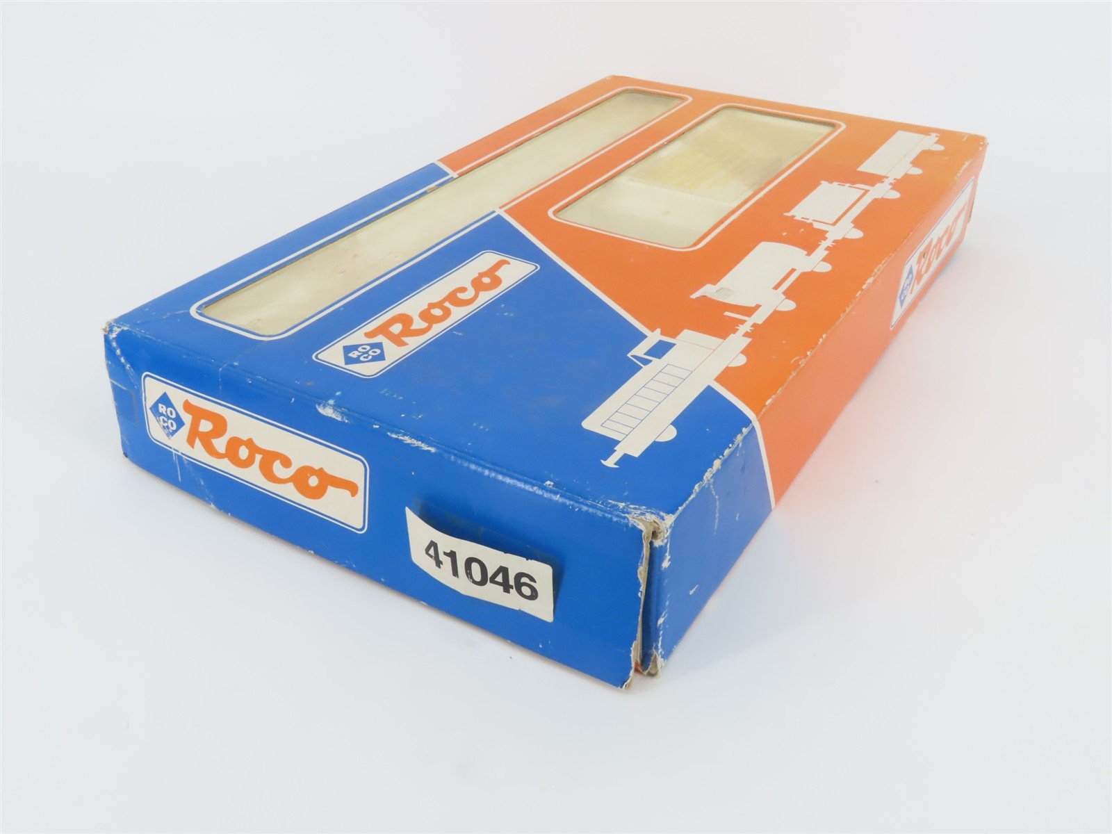 HO Scale Roco 41046 DB Deutsche Bahn Class 384 Diesel Loco w/3 Cars & Track