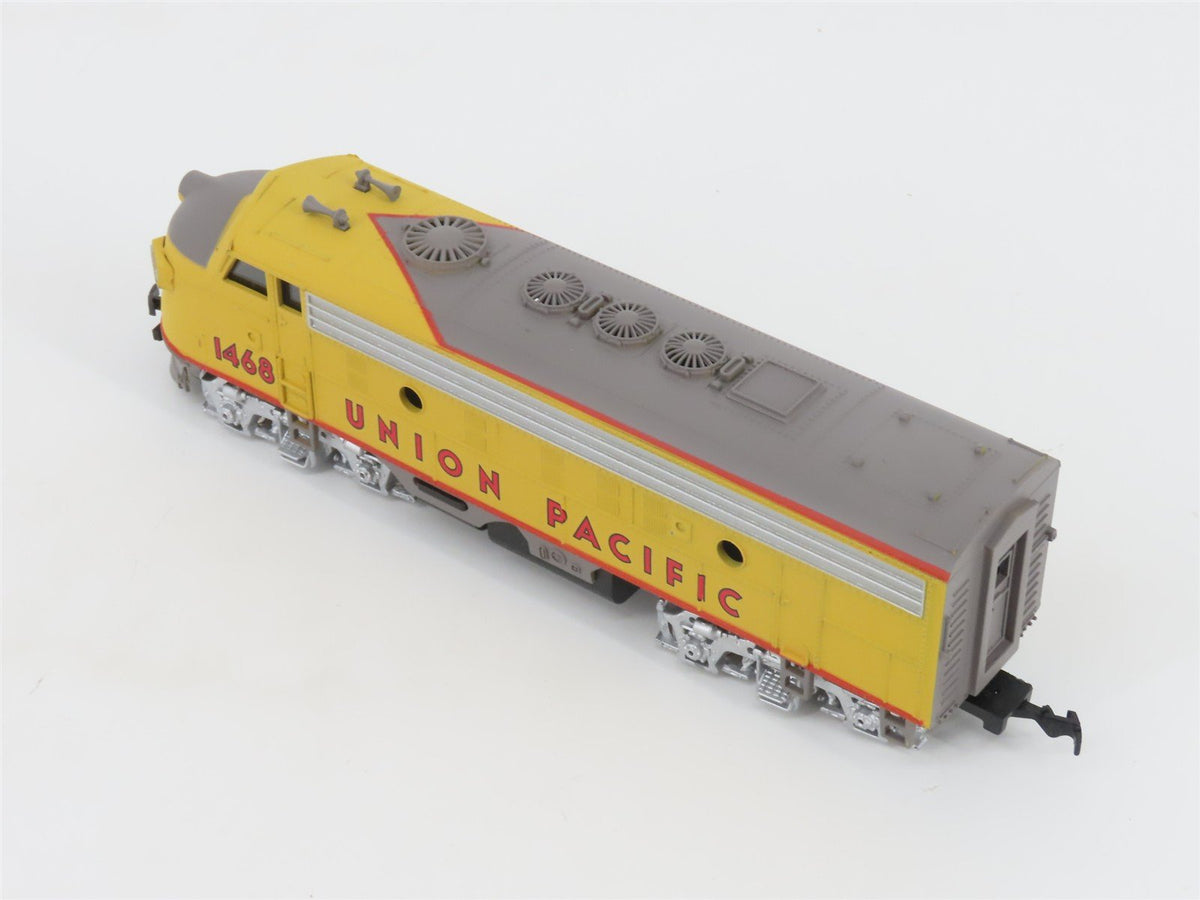 HO Scale Bachmann 61600 UP Union Pacific F9A Diesel Loco #1468 w/Caboose