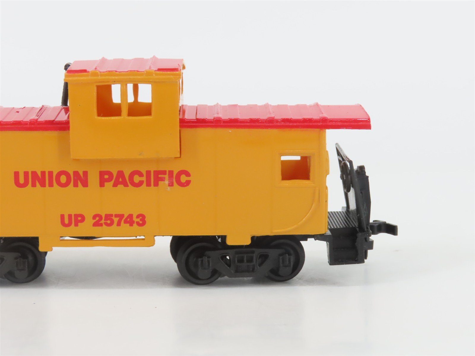 HO Scale Bachmann 61600 UP Union Pacific F9A Diesel Loco #1468 w/Caboose
