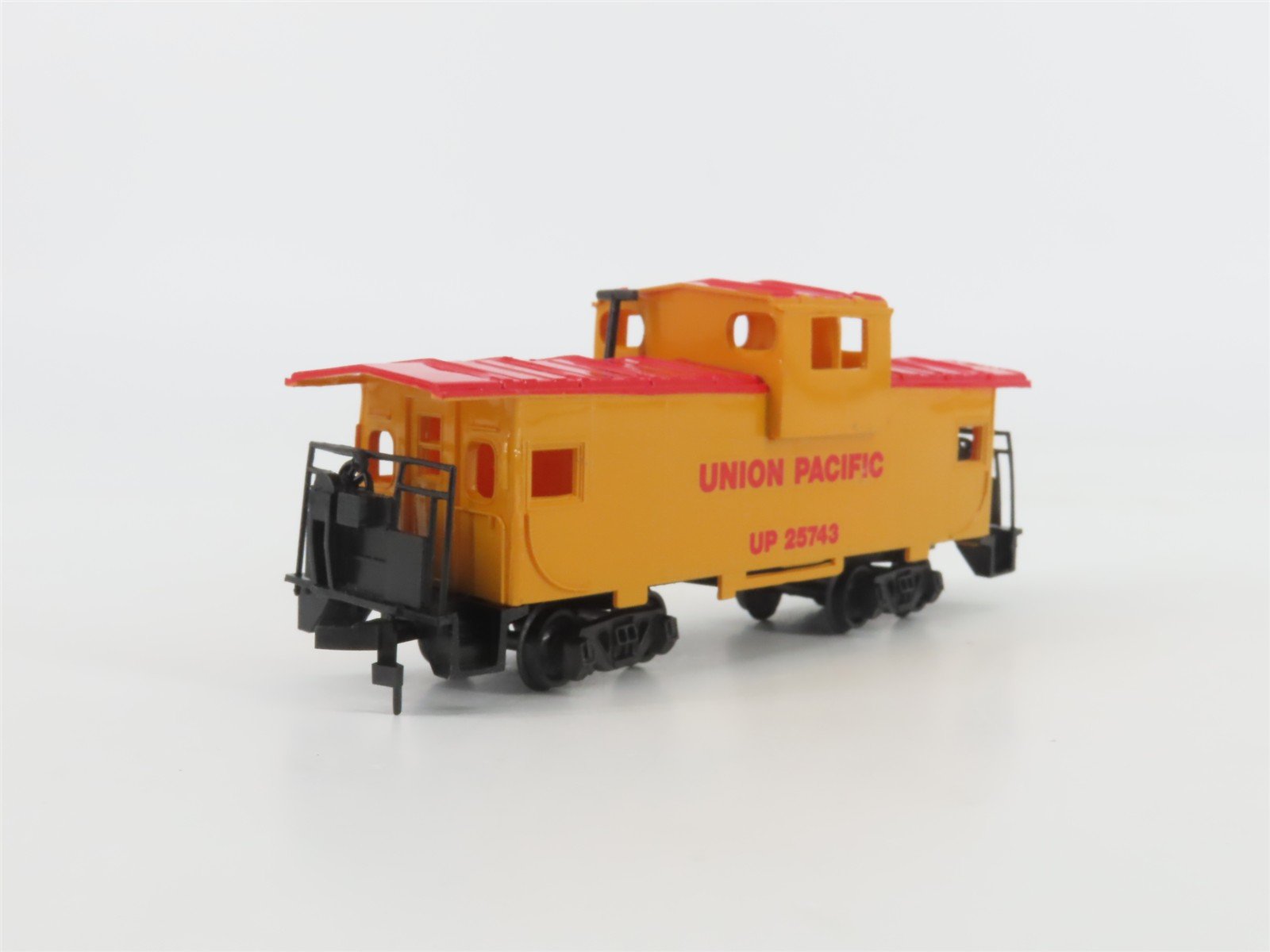 HO Scale Bachmann 61600 UP Union Pacific F9A Diesel Loco #1468 w/Caboose