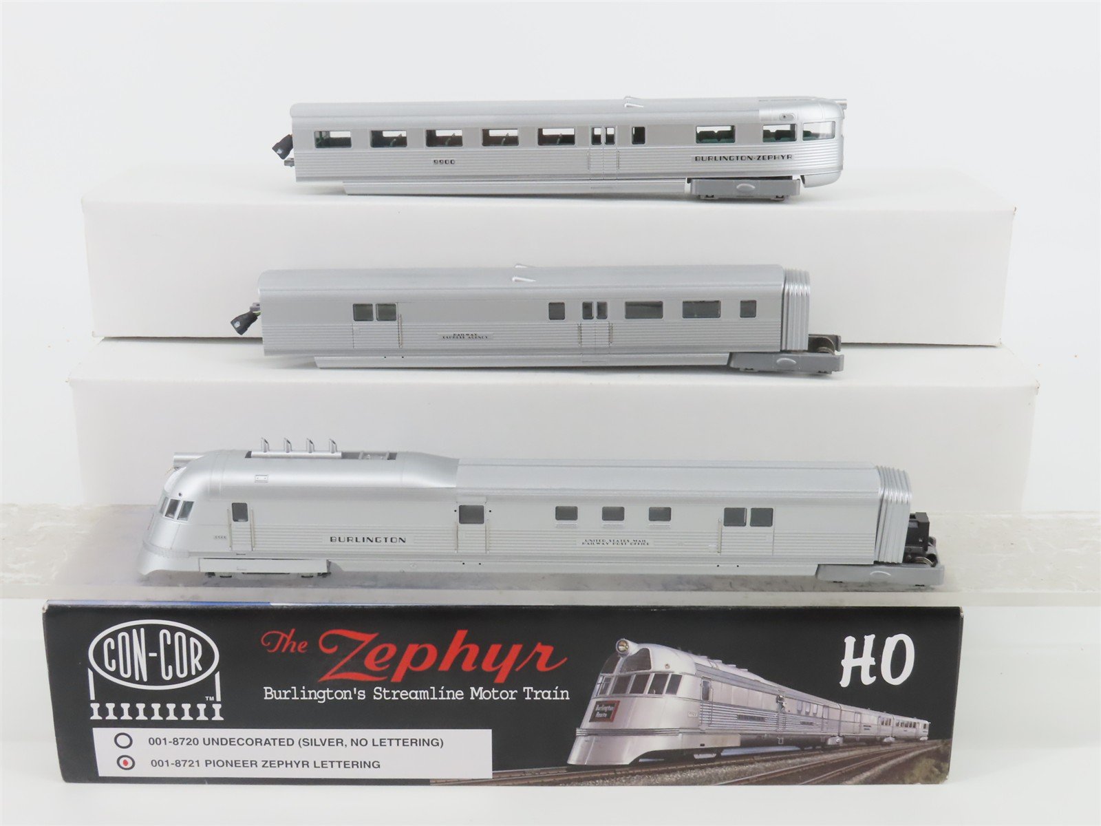 HO Scale Con-Cor 001-8721 CBQ Pioneer Zephyr Diesel Motor Train Set