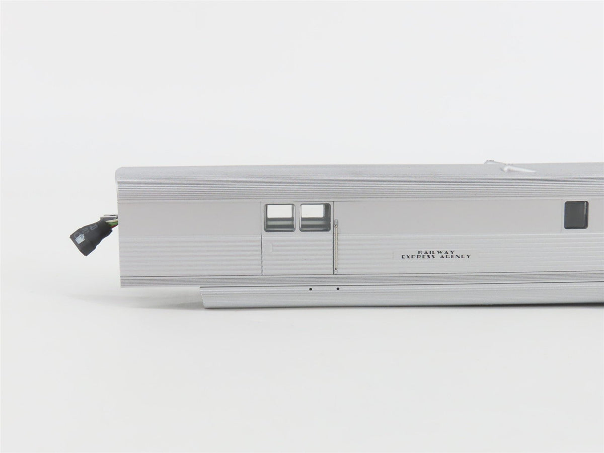 HO Scale Con-Cor 001-8721 CBQ Pioneer Zephyr Diesel Motor Train Set