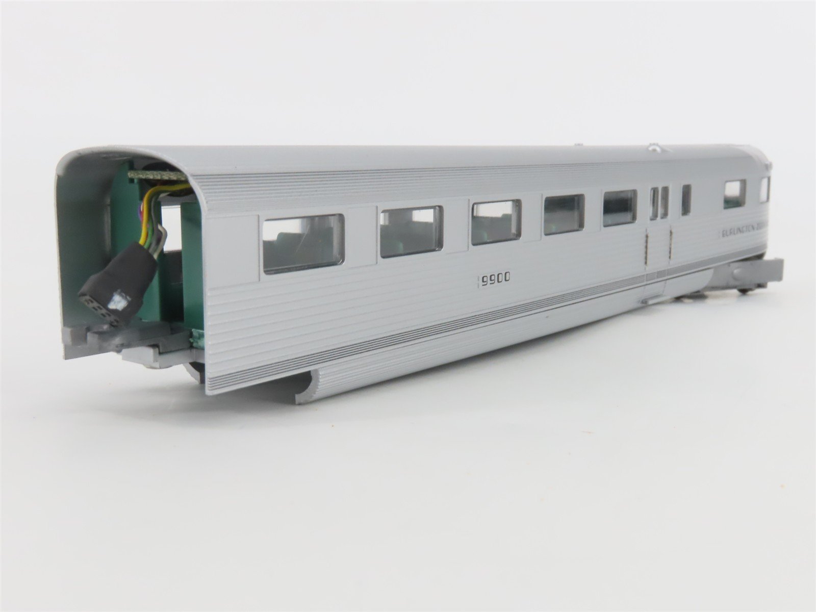 HO Scale Con-Cor 001-8721 CBQ Pioneer Zephyr Diesel Motor Train Set