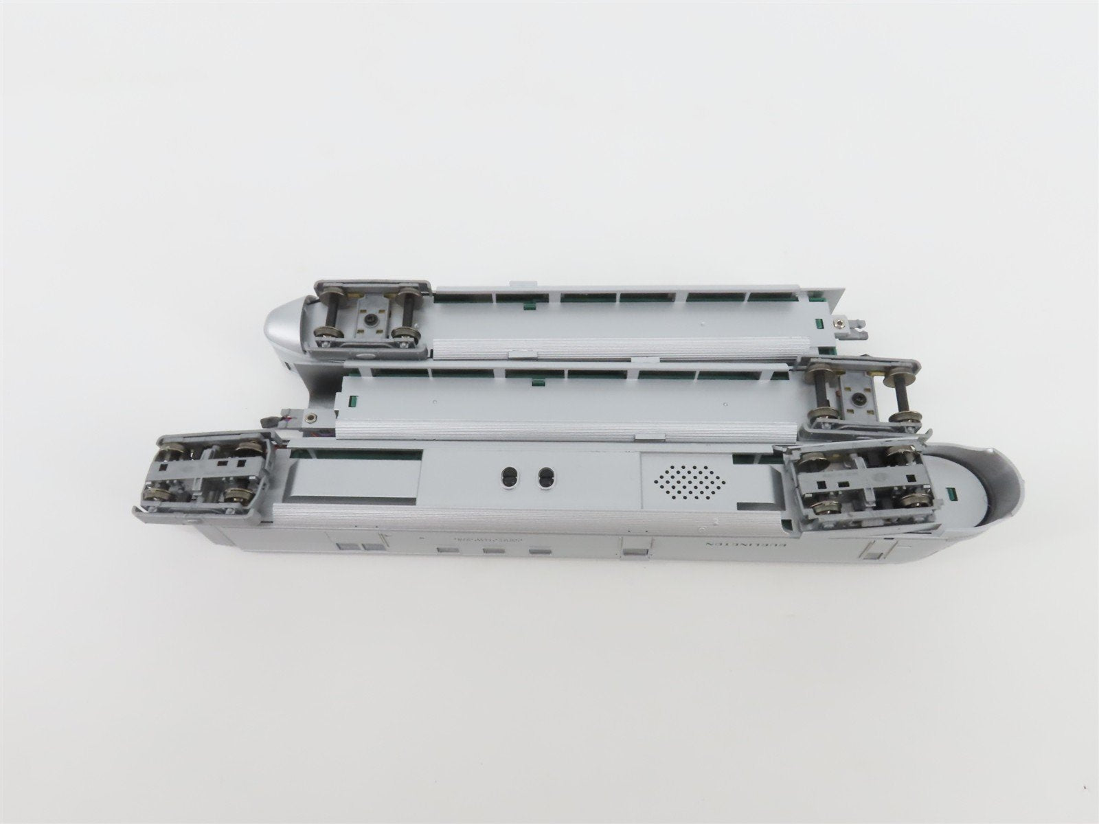 HO Scale Con-Cor 001-8721 CBQ Pioneer Zephyr Diesel Motor Train Set