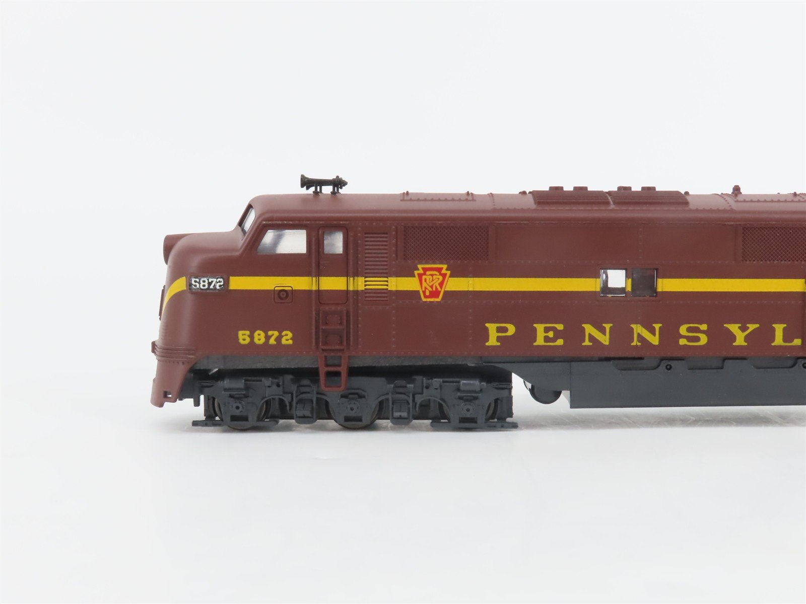 HO Scale Con-Cor 0015-2205 PRR Pennsylvania E7A Diesel Loco #5872 UNPOWERED