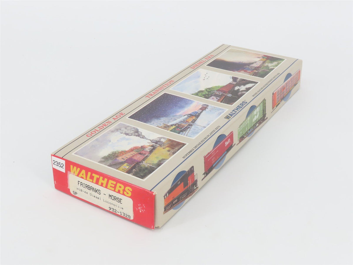 HO Scale Walthers 932-1328 SP Southern Pacific H10-44 Diesel Loco #2352