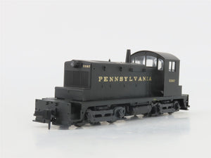 HO Scale Walthers 932-1351 PRR Pennsylvania SW1 Diesel Locomotive #5987