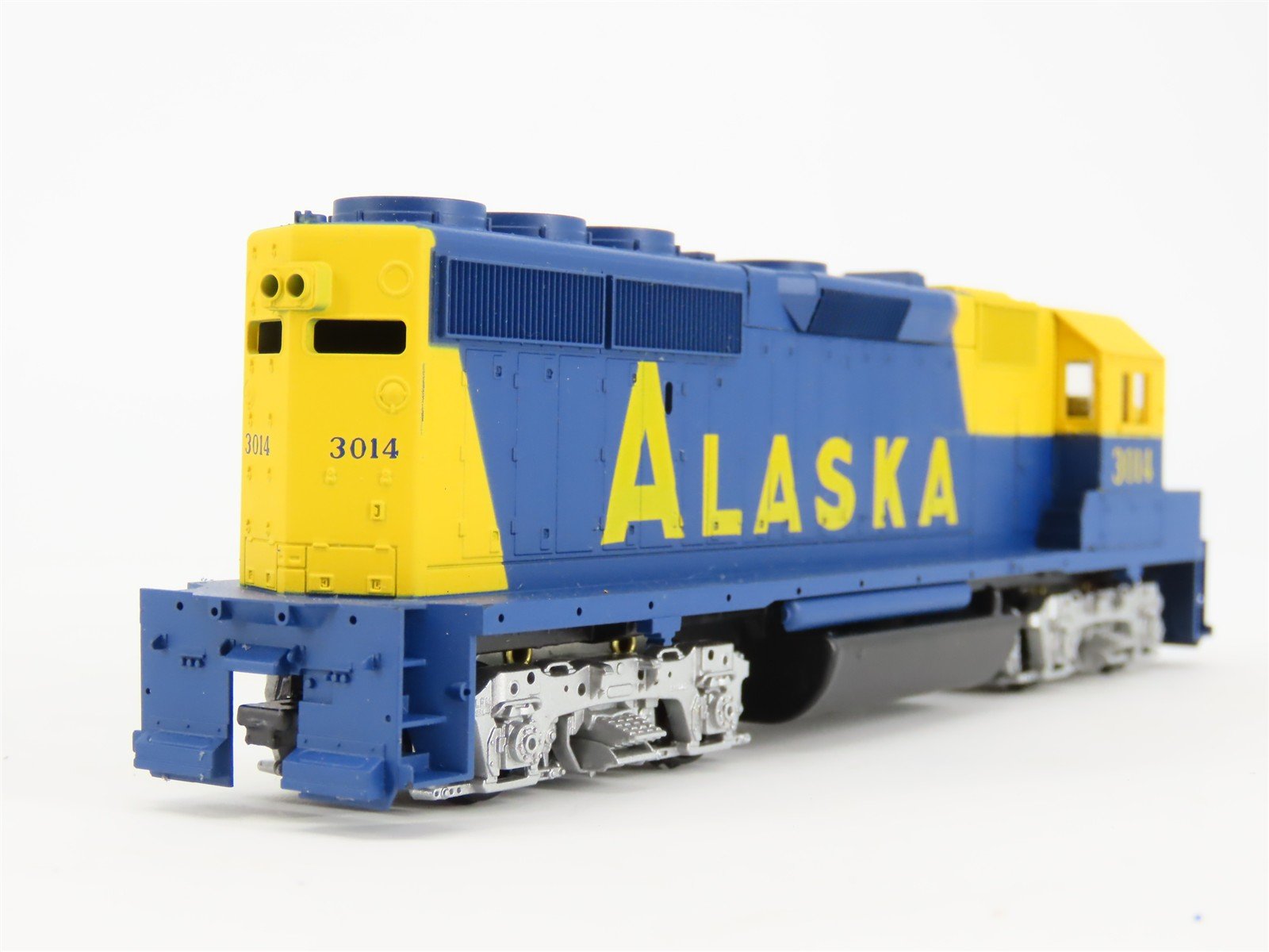 HO Scale Athearn ARR Alaska GP40 Diesel Locomotive #3014 UNPOWERED