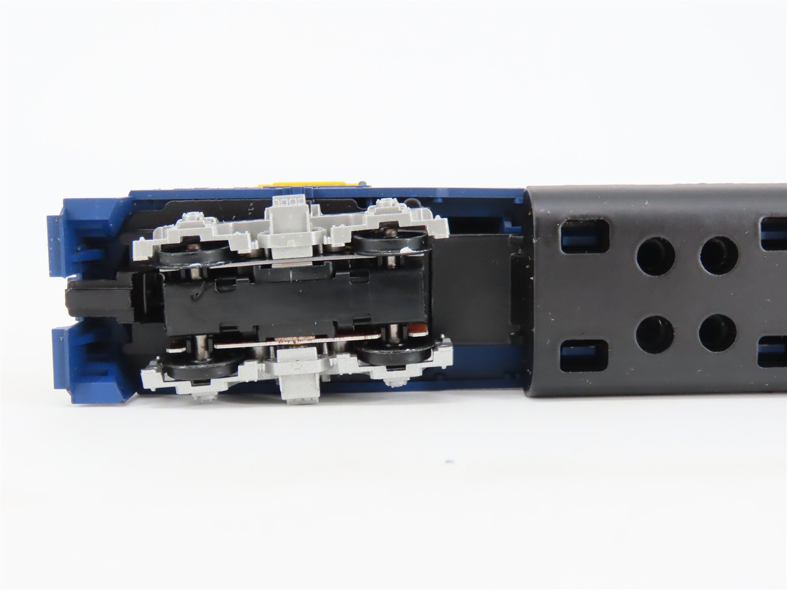 HO Scale Athearn ARR Alaska GP40 Diesel Locomotive #3014 UNPOWERED