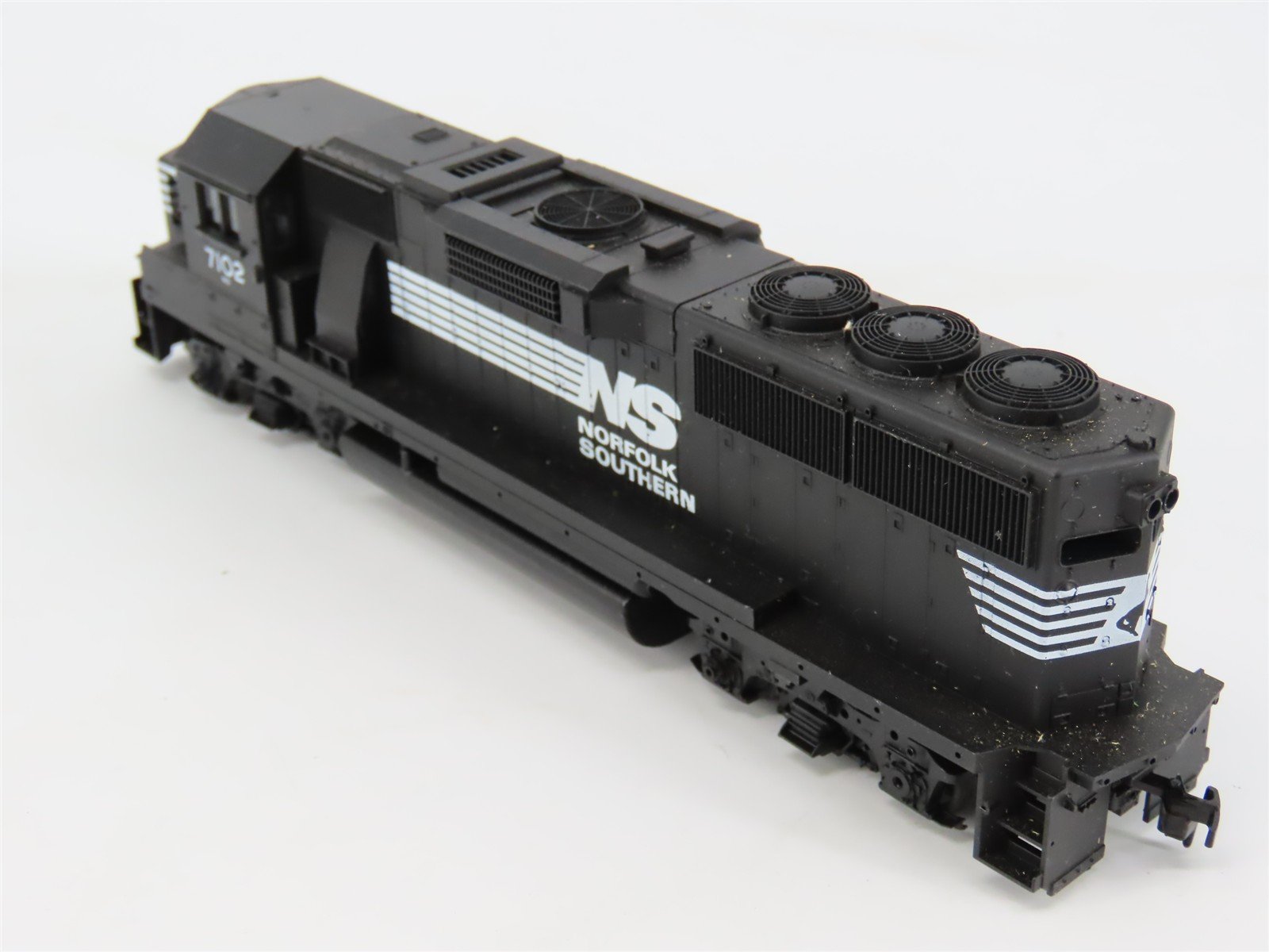 HO Scale Athearn 4772 NS Norfolk Southern GP60 Diesel Loco #7102 UNPOWERED