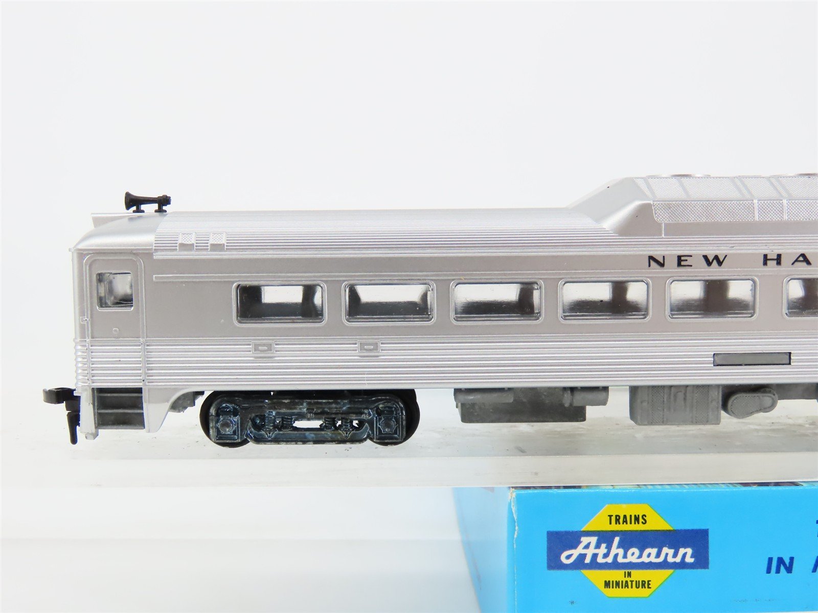 HO Scale Athearn 2072 NH New Haven RDC-1 Diesel Railcar UNPOWERED