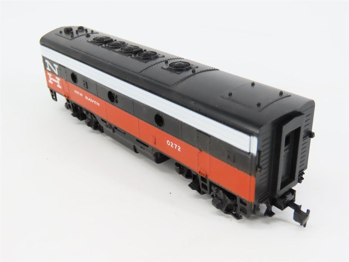 HO Scale Athearn 3022 NH New Haven F7B Diesel Locomotive #0272 UNPOWERED