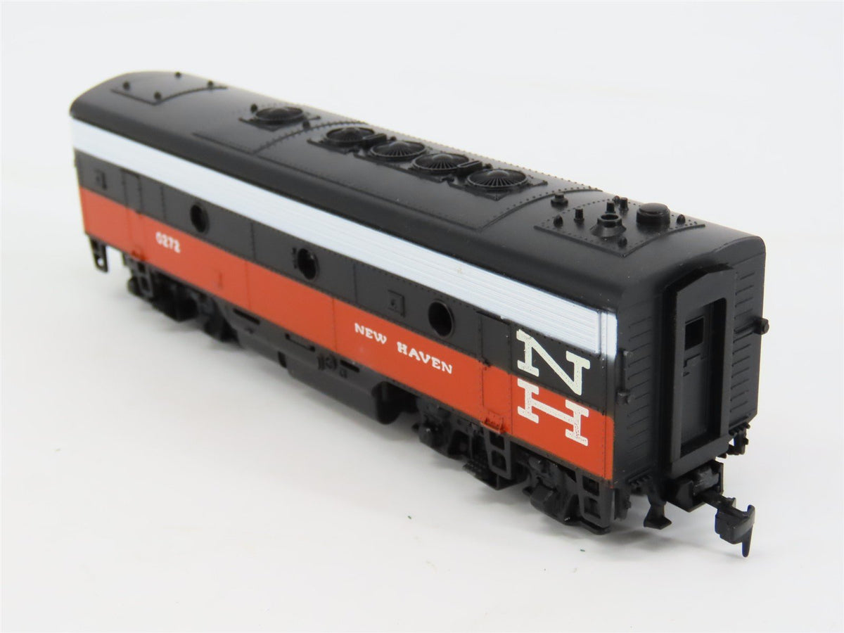 HO Scale Athearn 3022 NH New Haven F7B Diesel Locomotive #0272 UNPOWERED