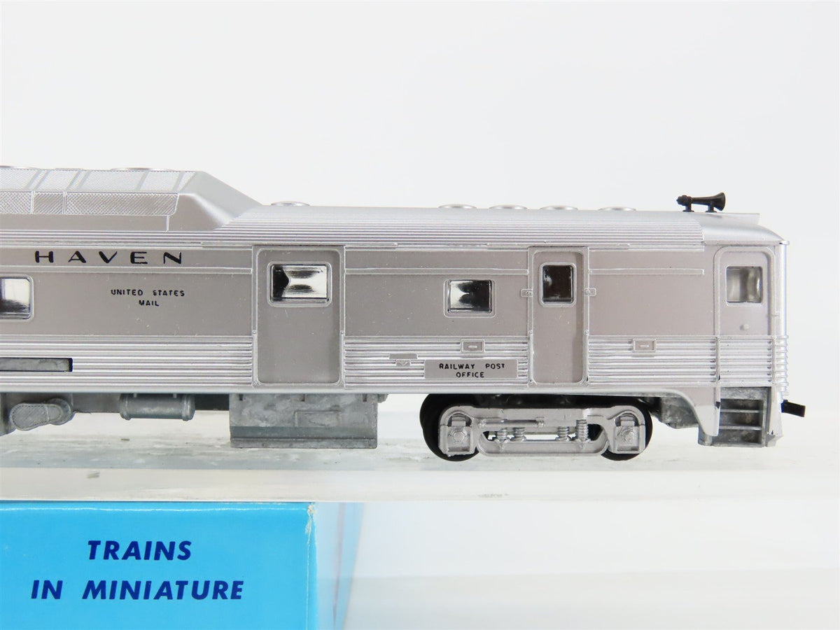 HO Scale Athearn 2077 NH New Haven RDC-3 Diesel Railcar UNPOWERED