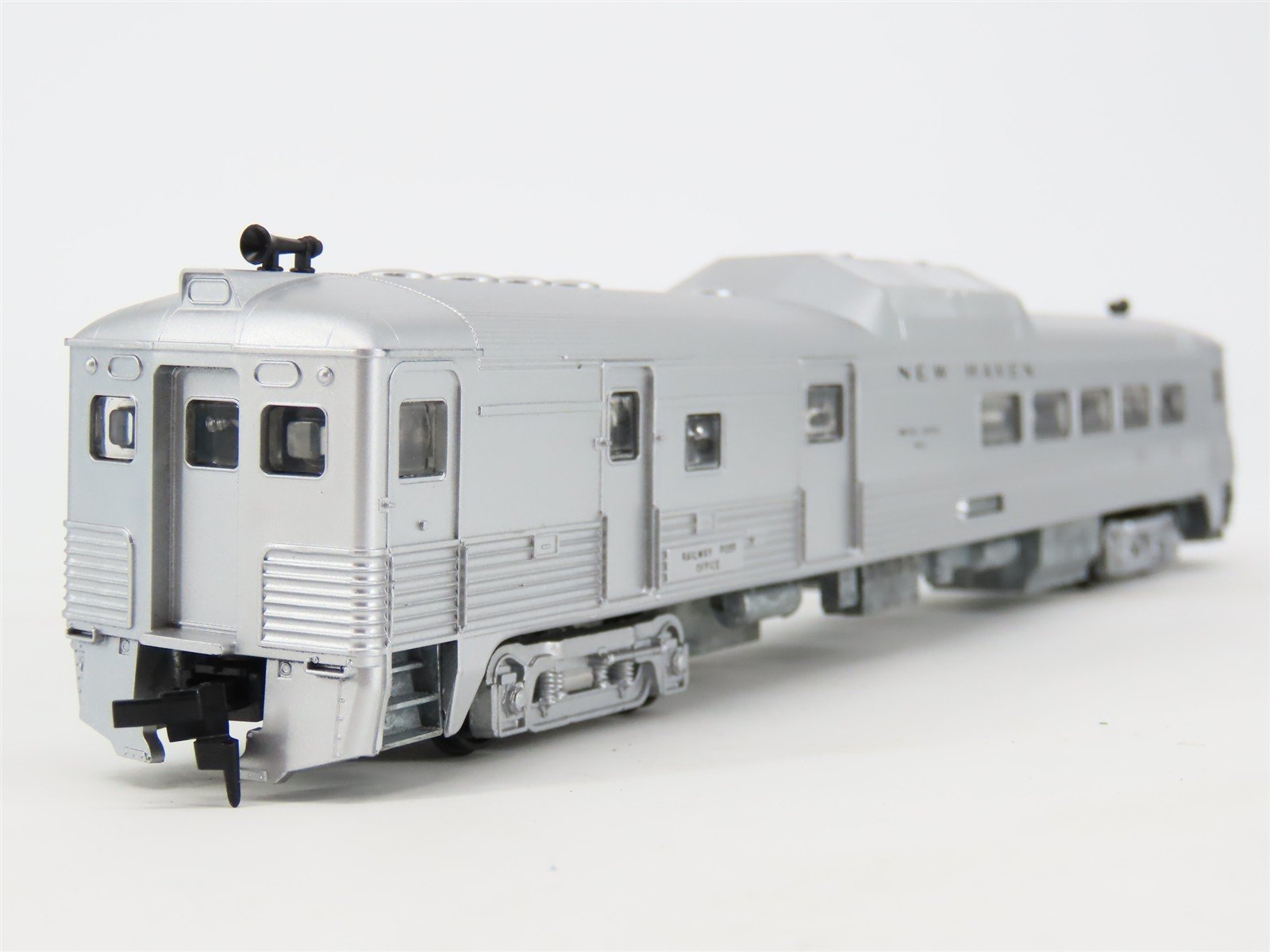 HO Scale Athearn 2077 NH New Haven RDC-3 Diesel Railcar UNPOWERED