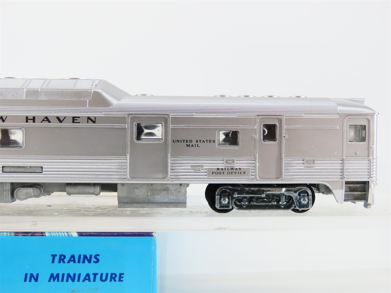 HO Scale Athearn 2077 NH New Haven RDC-3 Diesel Railcar UNPOWERED
