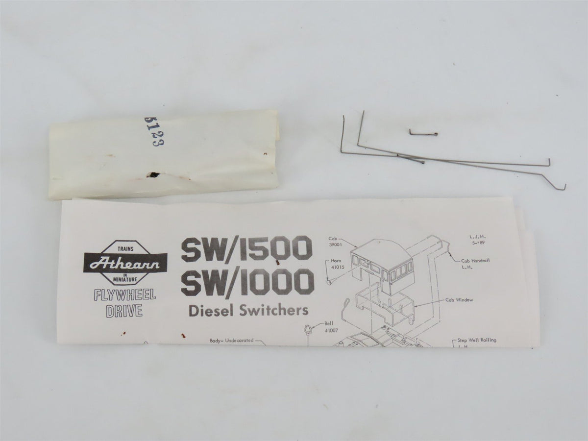 HO Scale Athearn 3926 SP Southern Pacific SW1500 Diesel Loco #2638 UNPOWERED