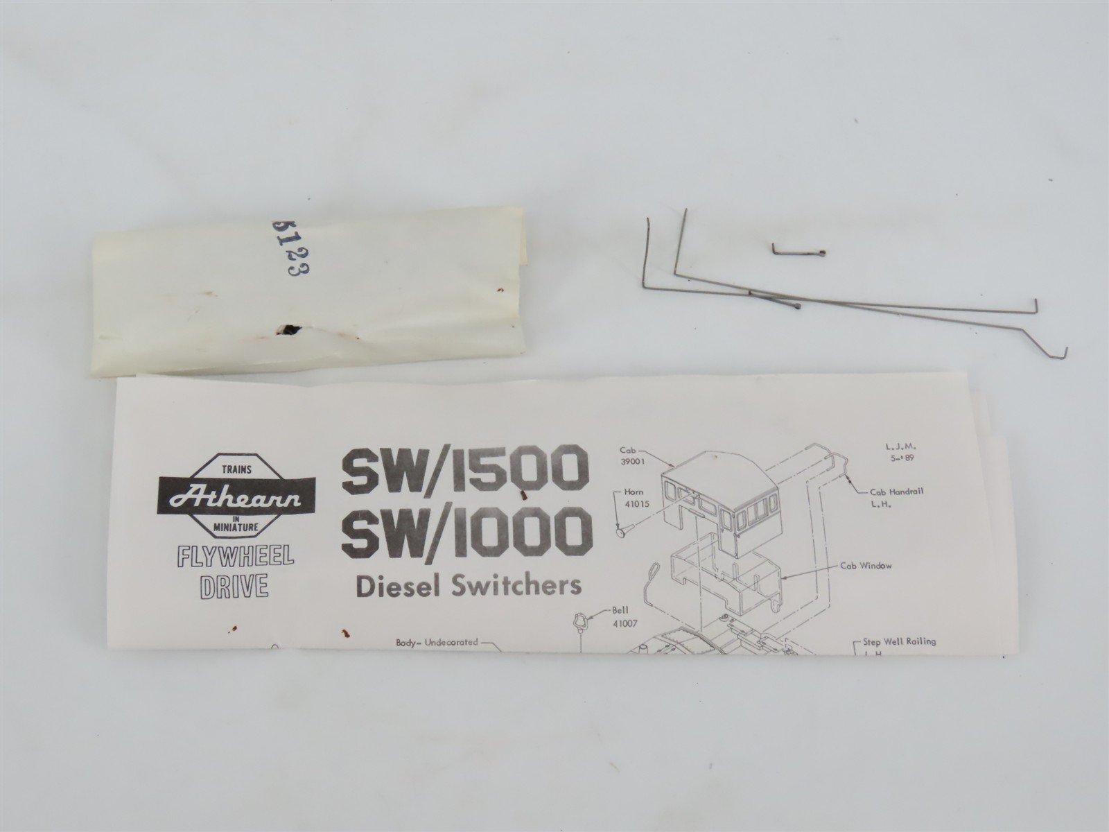 HO Scale Athearn 3926 SP Southern Pacific SW1500 Diesel Loco #2638 UNPOWERED