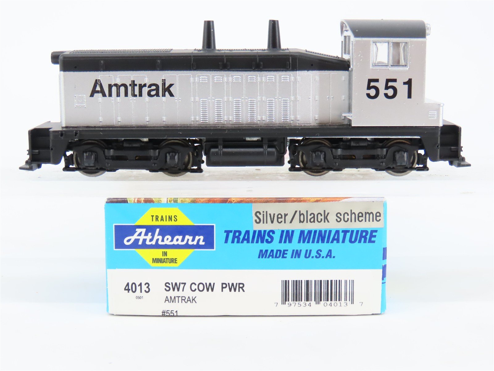 HO Scale Athearn 4013 Amtrak SW7 Diesel Locomotive #551