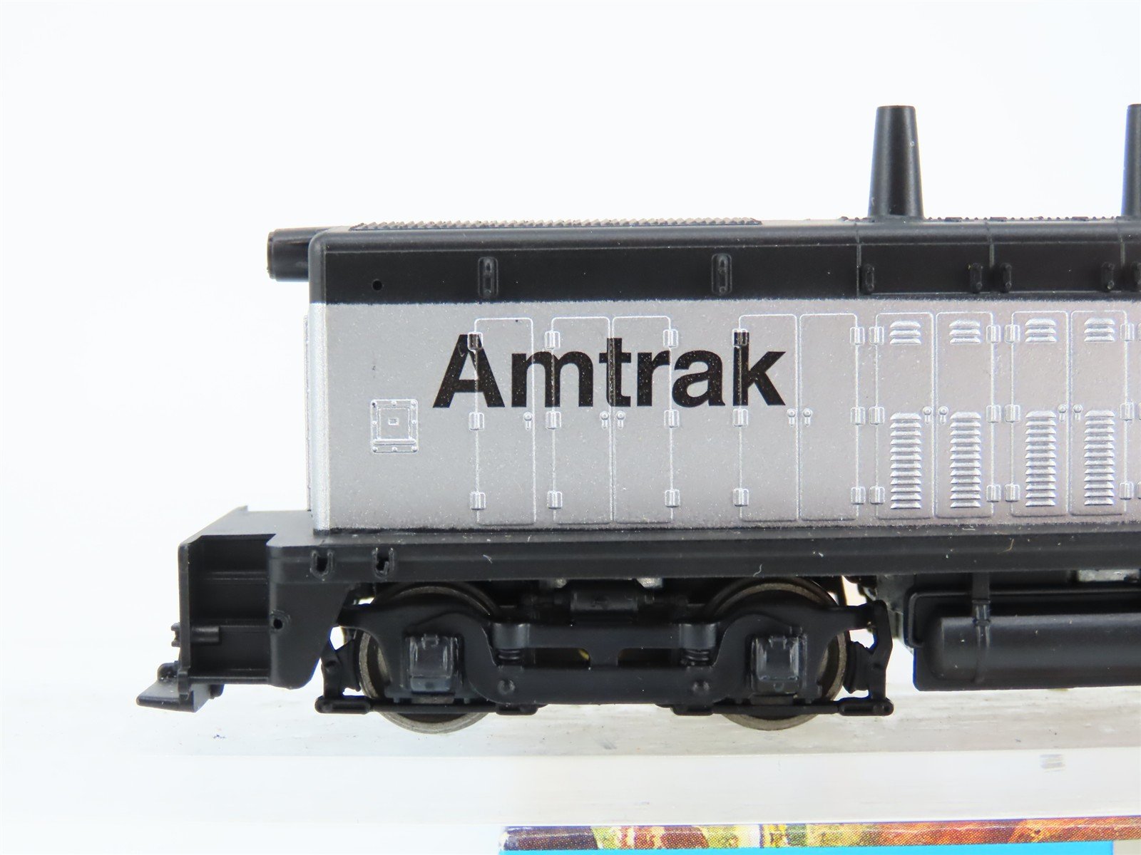 HO Scale Athearn 4013 Amtrak SW7 Diesel Locomotive #551
