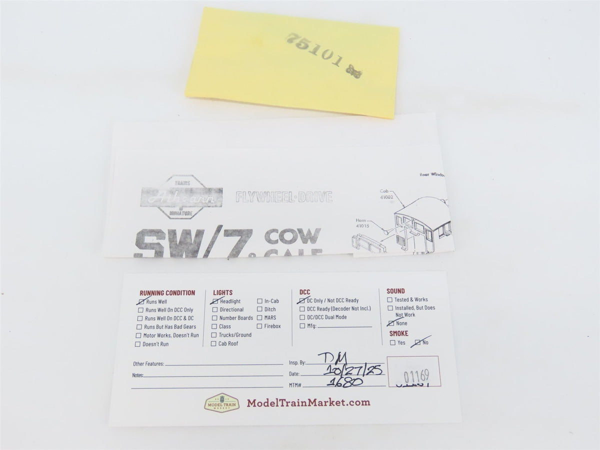 HO Scale Athearn 4013 Amtrak SW7 Diesel Locomotive #551