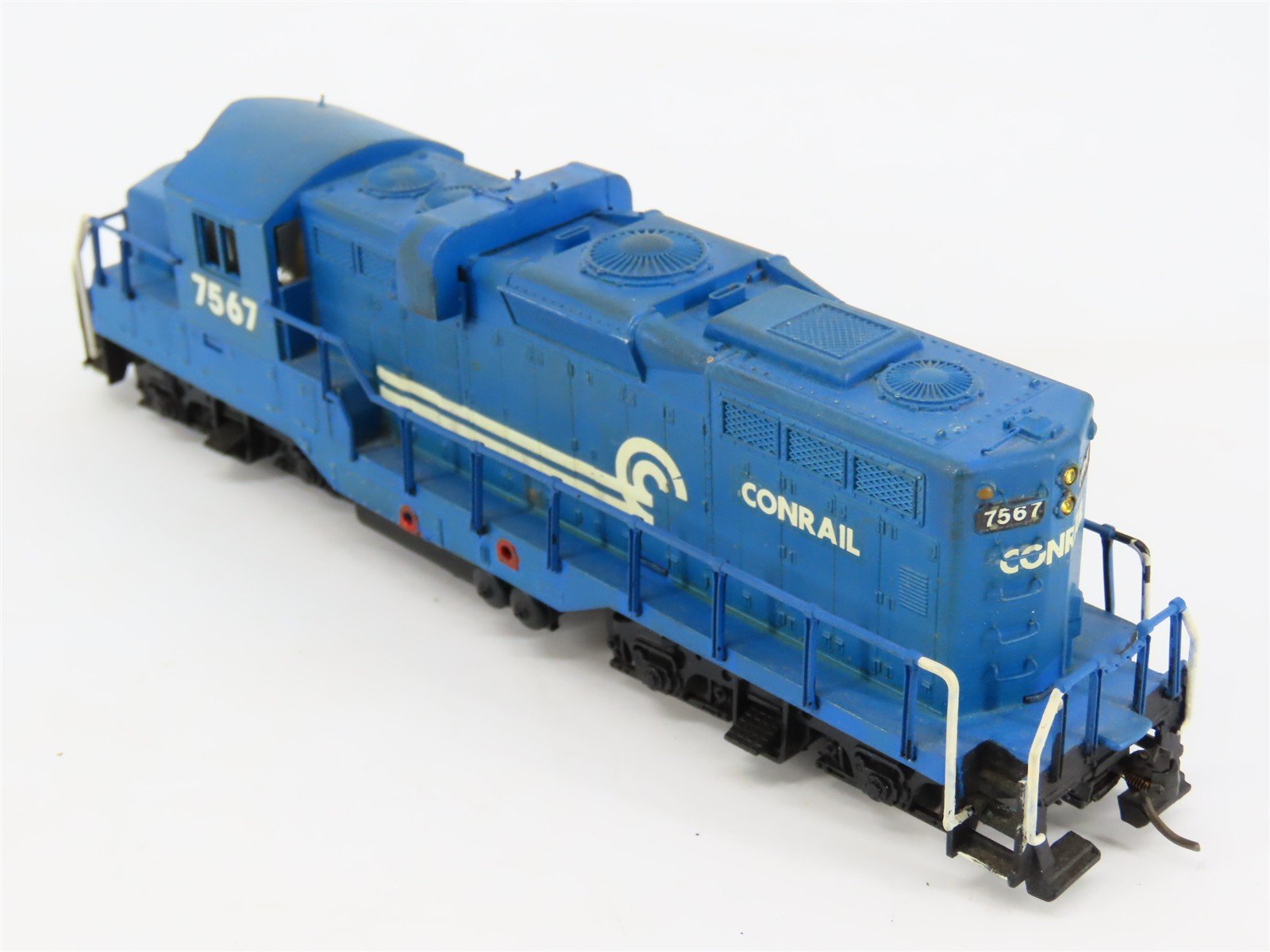 HO Scale COX CR Conrail GP9 Low Hood Diesel Locomotive #7567 Unpowered/CUSTOM