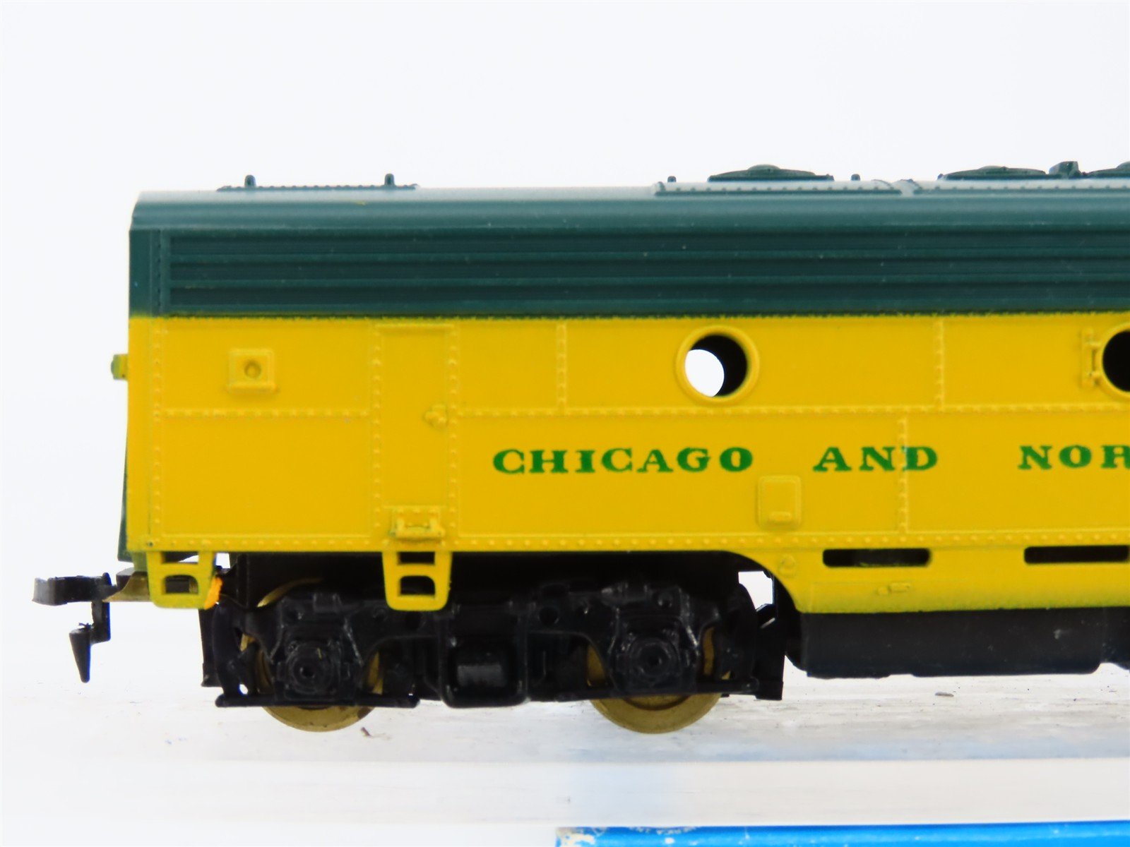 HO Scale Life-Like CNW Chicago Northwestern F7B Diesel Locomotive UNPOWERED
