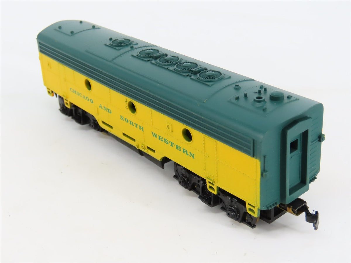 HO Scale Life-Like CNW Chicago Northwestern F7B Diesel Locomotive UNPOWERED