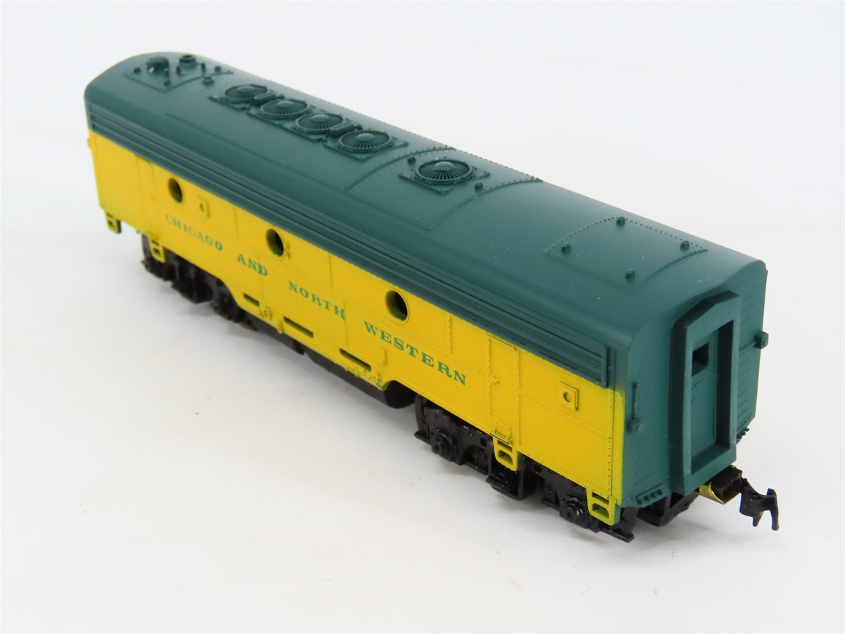 HO Scale Life-Like CNW Chicago Northwestern F7B Diesel Locomotive UNPOWERED