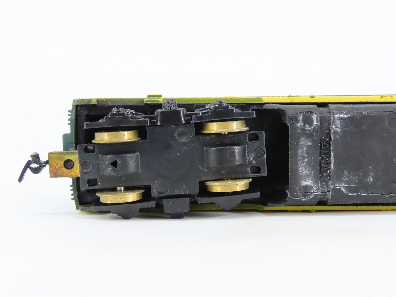 HO Scale Life-Like CNW Chicago Northwestern F7B Diesel Locomotive UNPOWERED