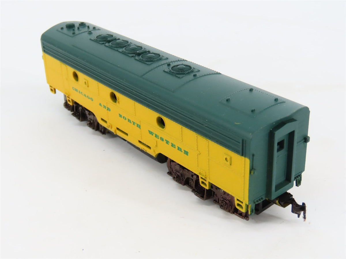 HO Scale Life-Like CNW Chicago Northwestern F7B Diesel Locomotive UNPOWERED
