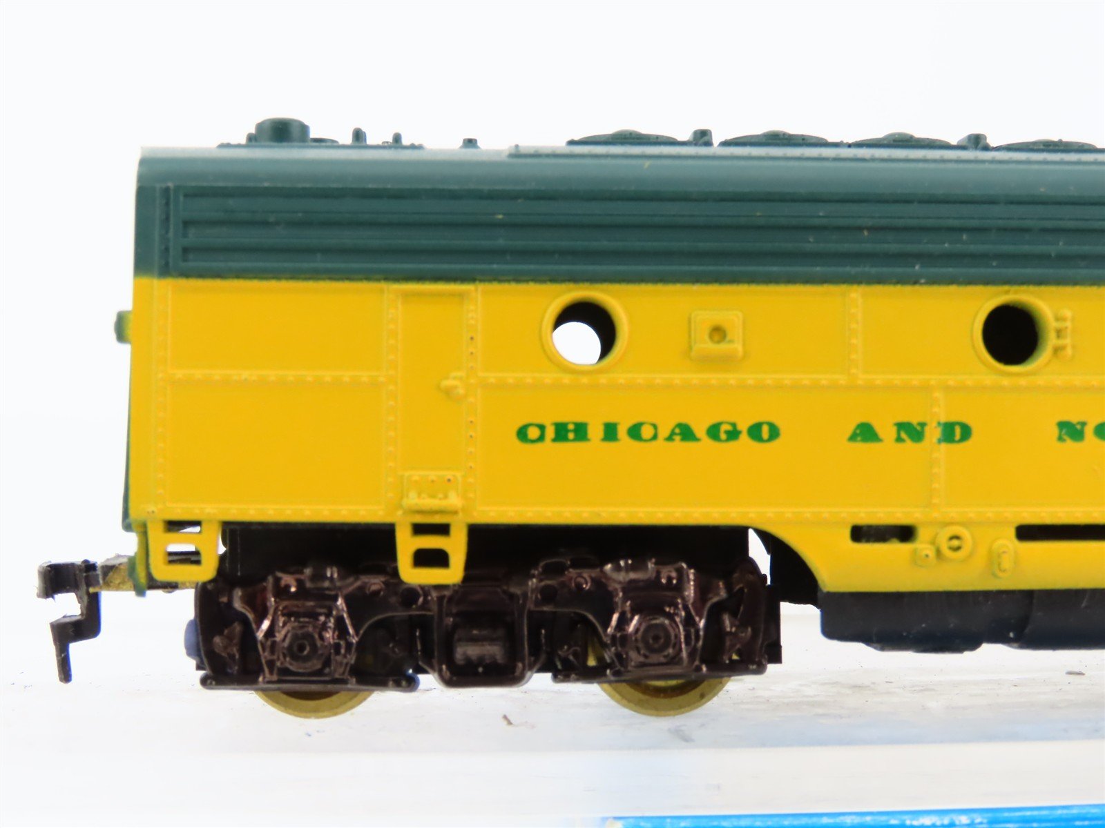 HO Scale Life-Like CNW Chicago Northwestern F7B Diesel Locomotive UNPOWERED