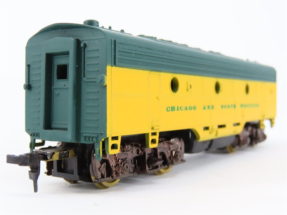 HO Scale Life-Like CNW Chicago Northwestern F7B Diesel Locomotive UNPOWERED