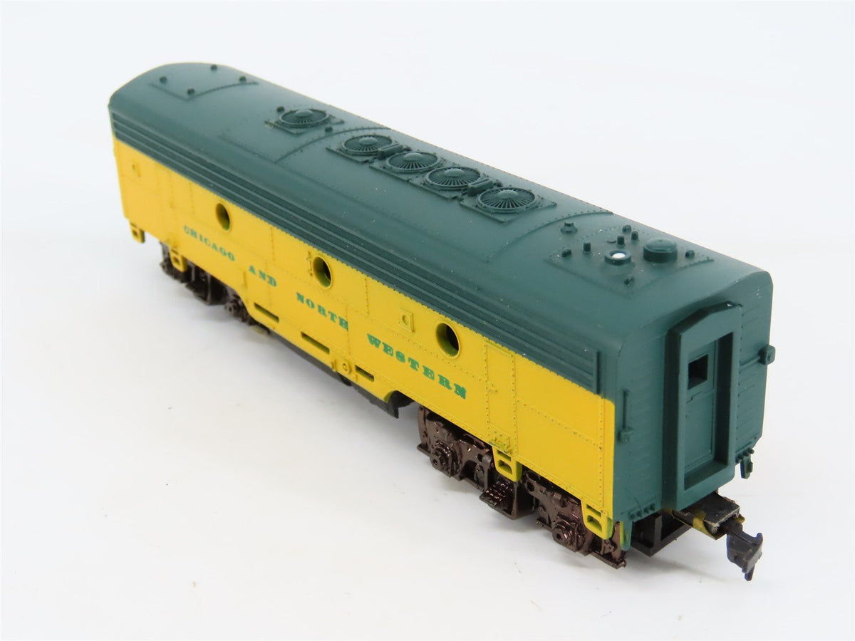 HO Scale Life-Like CNW Chicago Northwestern F7B Diesel Locomotive UNPOWERED