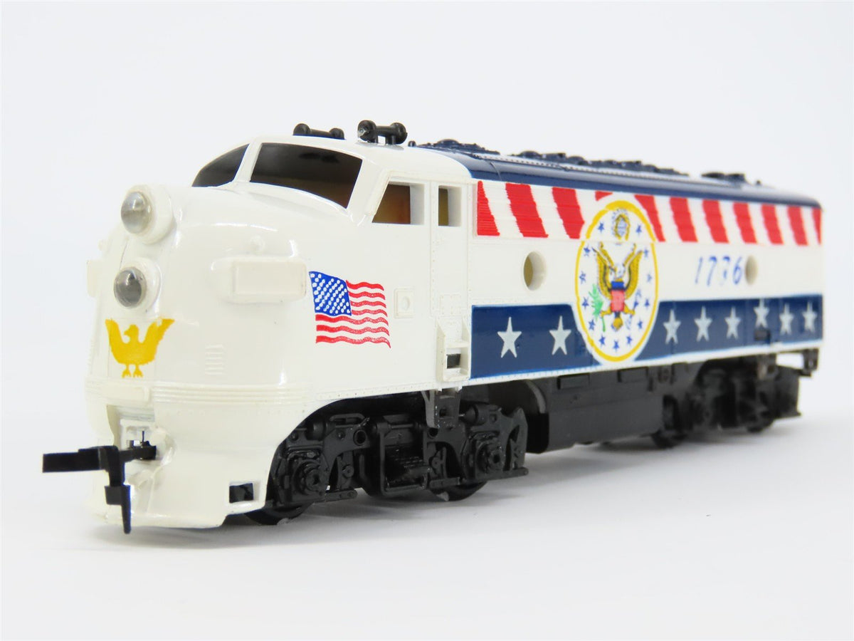 HO Scale Life-Like Bicentennial F7A Diesel Locomotive #1776 UNPOWERED